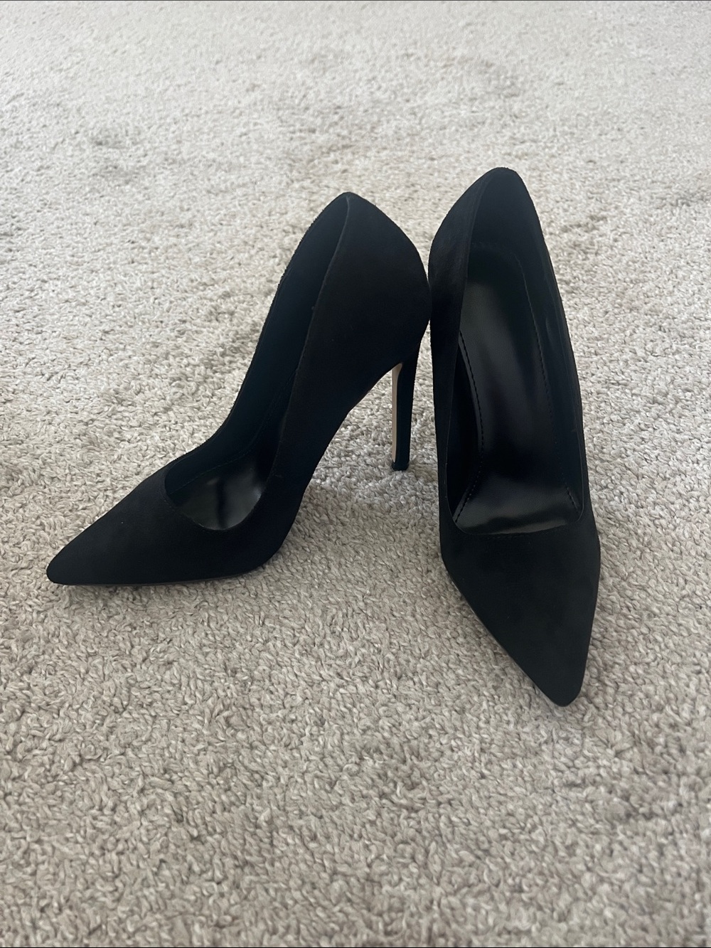 Classic Black Pointed-Toe Stiletto Pumps - Elegant Women’s Heels